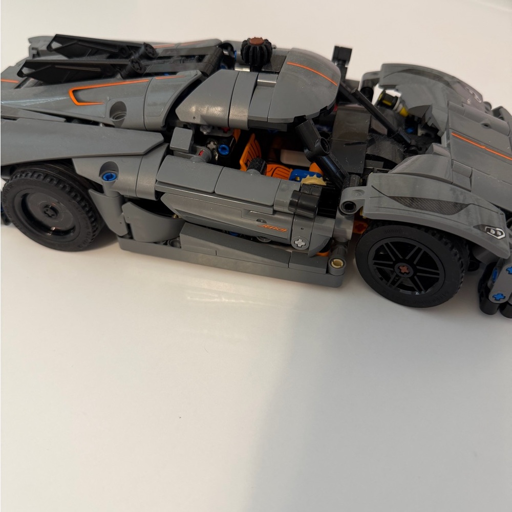 LEGO Technic Gray Sports Car Koenigsegg Jesko Building Toy - Like New 42173 - Picture 3 of 5